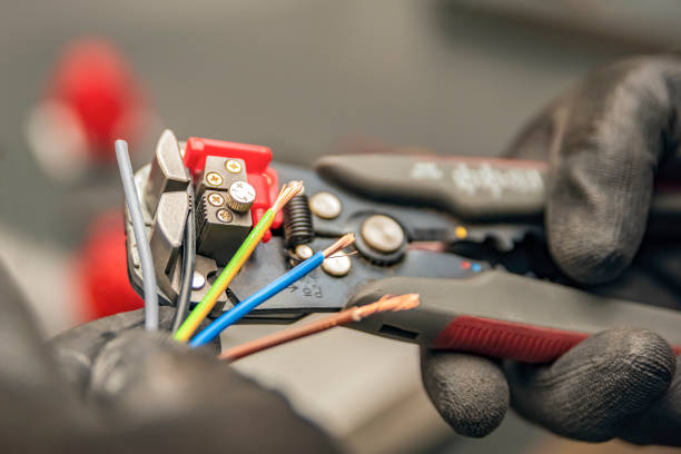 Best Commercial Electrician Services  in Long Hill, CT